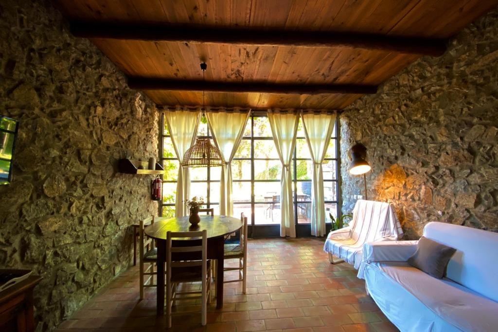 Maison d'hôtes Mas Roquet à Maçanet de Cabrenys Extérieur photo