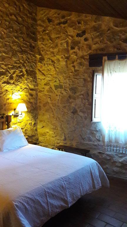 Maison d'hôtes Mas Roquet à Maçanet de Cabrenys Extérieur photo